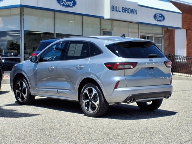 Certified 2024 Ford Escape ST-Line Select w/ Tech Pack #2 AWD/4WD image 2
