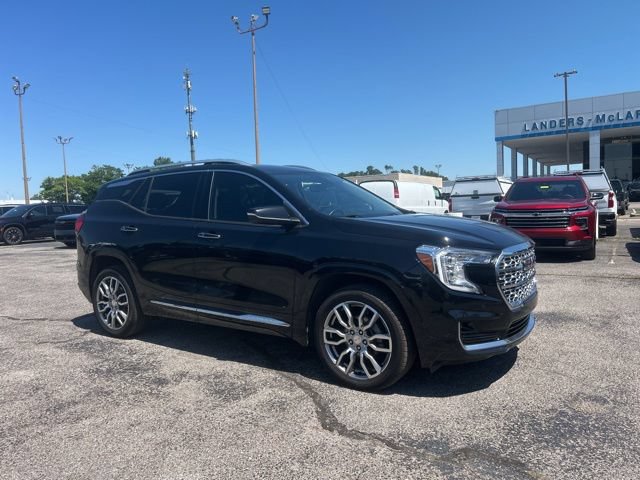 Used 2023 GMC Terrain Denali AWD/4WD image 1