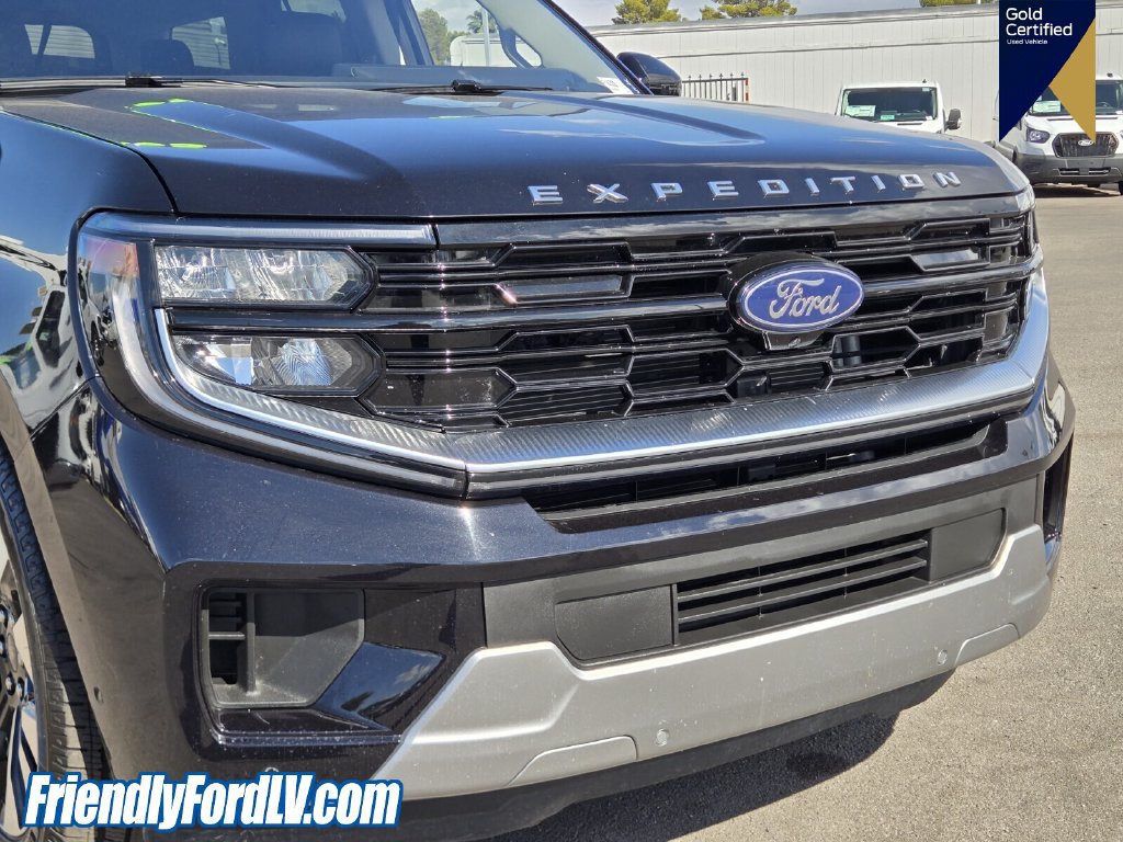 Certified 2025 Ford Expedition Platinum w/ Driver's Package AWD/4WD image 9