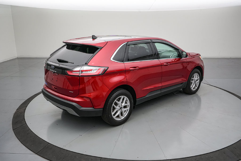 Certified 2024 Ford Edge SEL w/ Convenience Package AWD/4WD image 4