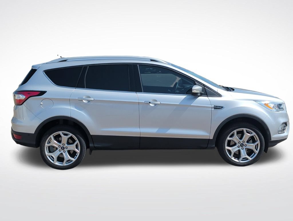 Certified 2018 Ford Escape Titanium FWD image 2