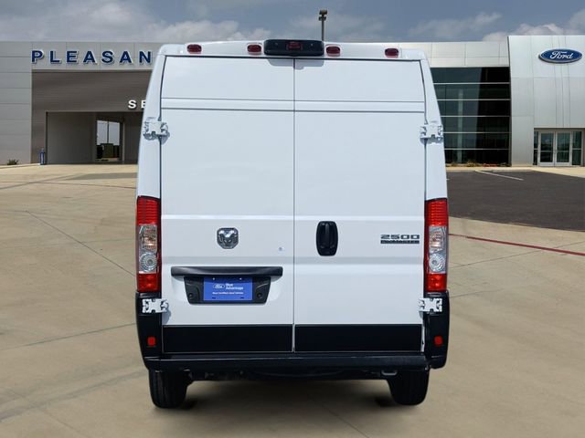 Used 2026 RAM ProMaster 2500 w/ Convenience Group FWD image 4