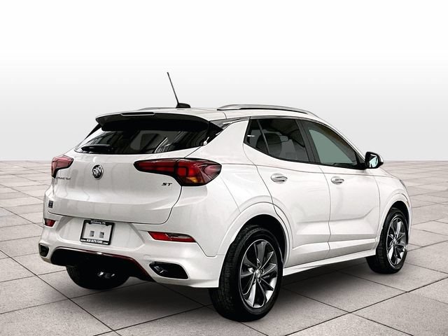 Used 2022 Buick Encore GX Select w/ Sport Touring Package FWD image 11