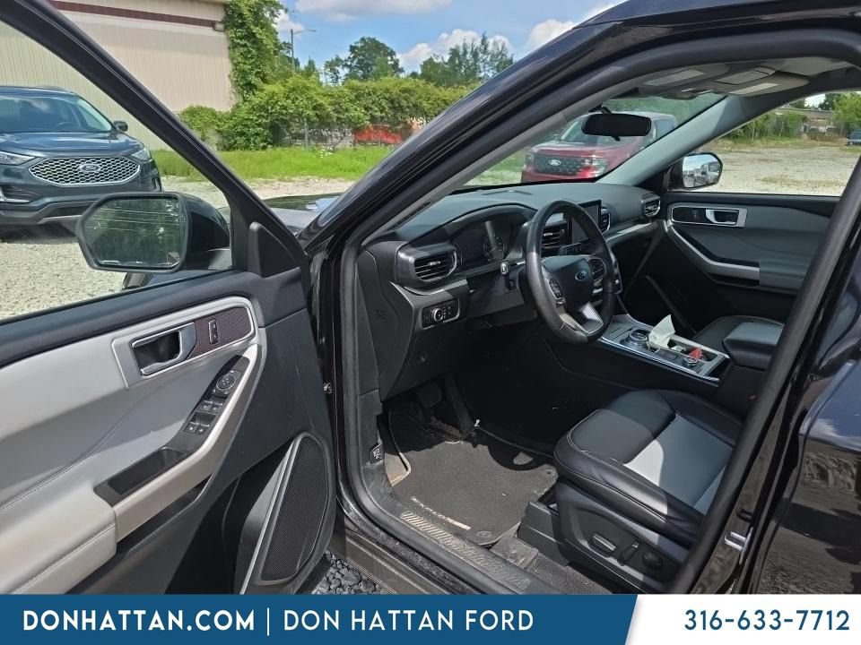 Certified 2023 Ford Explorer XLT w/ Equipment Group 202A AWD/4WD image 6