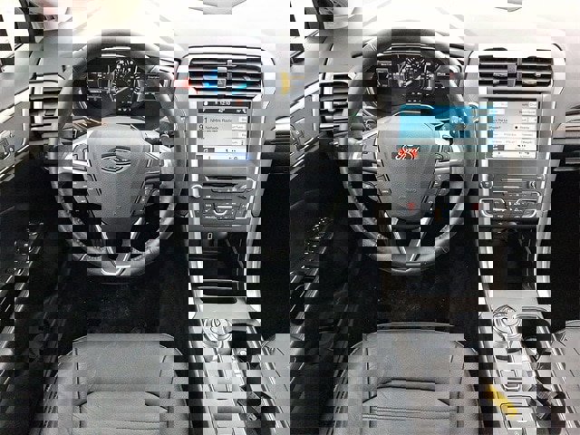 Certified 2018 Ford Fusion SE w/ Fusion SE Technology Package image 26