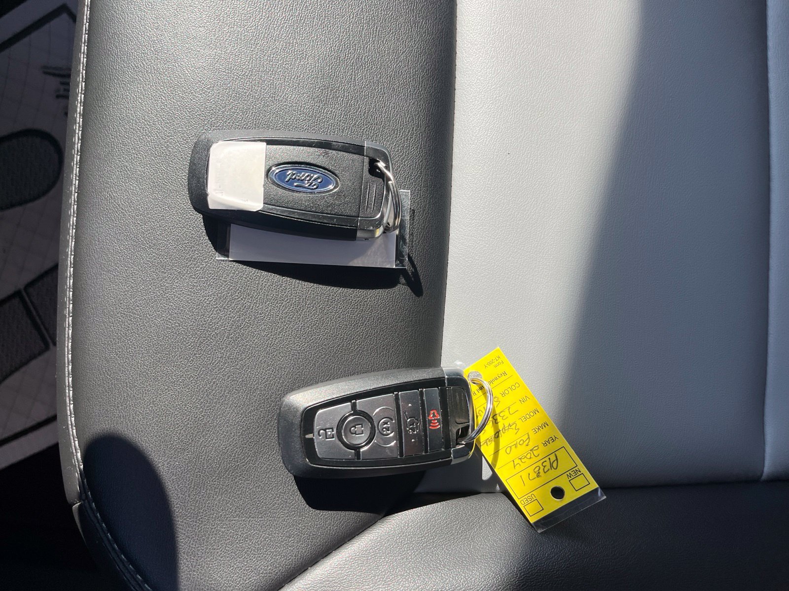 Certified 2024 Ford Explorer XLT w/ Equipment Group 202A AWD/4WD image 30