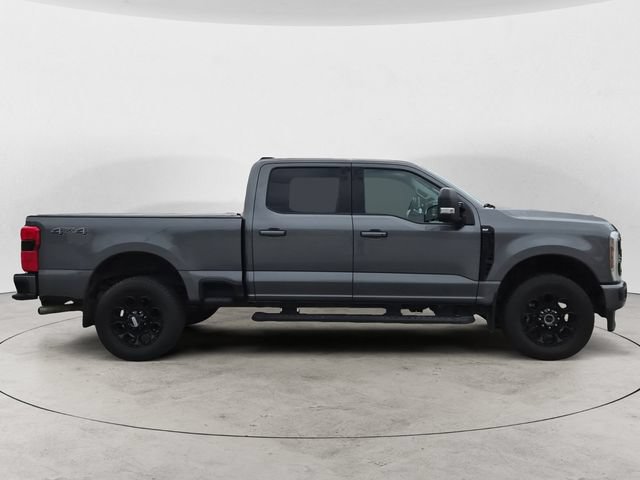 Certified 2025 Ford F250 XLT w/ Black Appearance Package AWD/4WD image 4