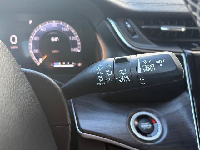 Used 2022 Jeep Grand Cherokee L Limited w/ Luxury Tech Group II AWD/4WD image 25