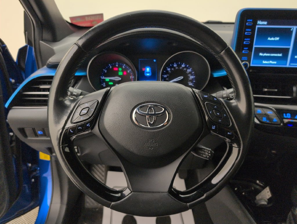 Used 2019 Toyota C-HR XLE FWD image 34