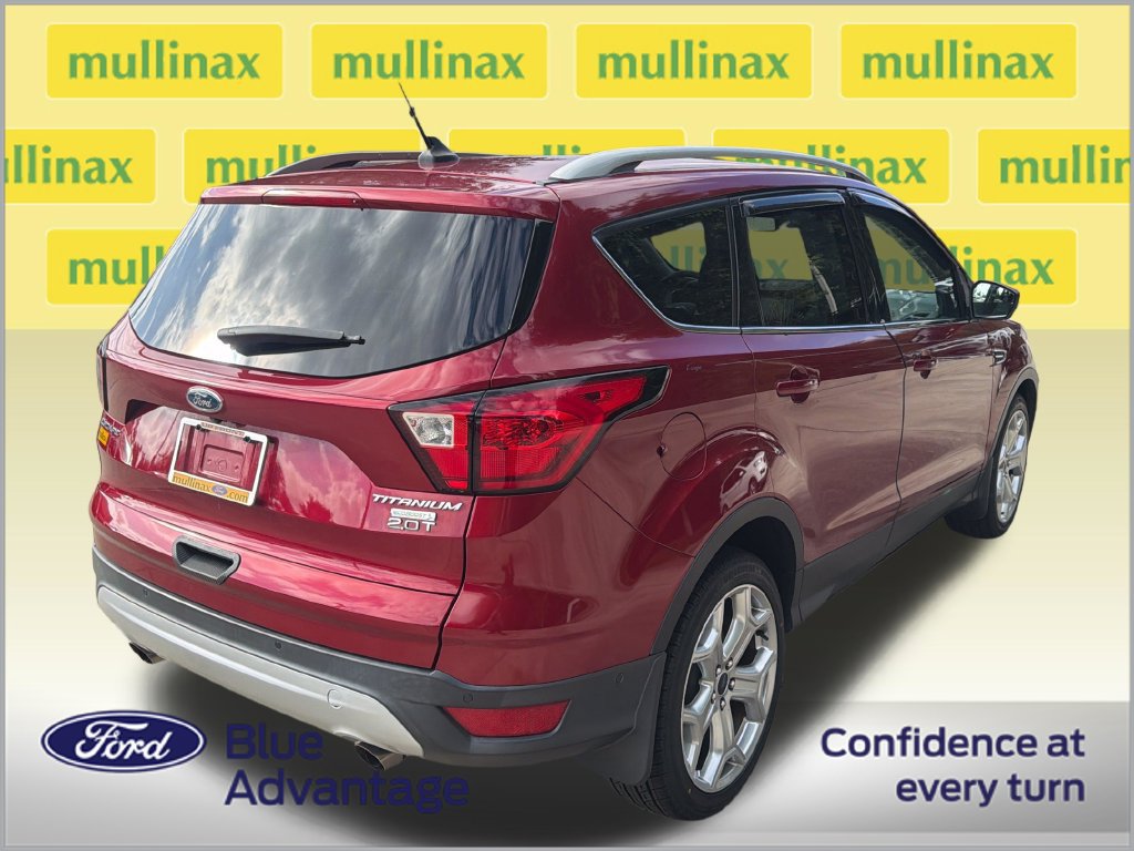 Certified 2019 Ford Escape Titanium FWD image 4