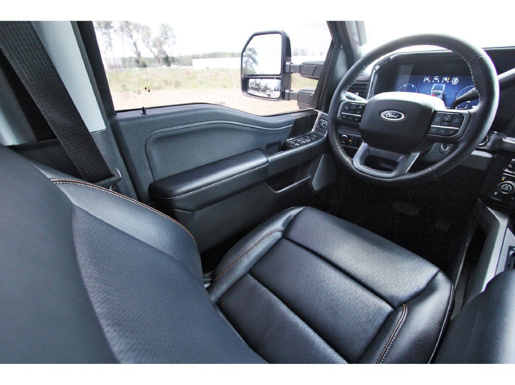 Certified 2026 Ford F250 Lariat w/ Tremor Off-Road Package AWD/4WD image 11
