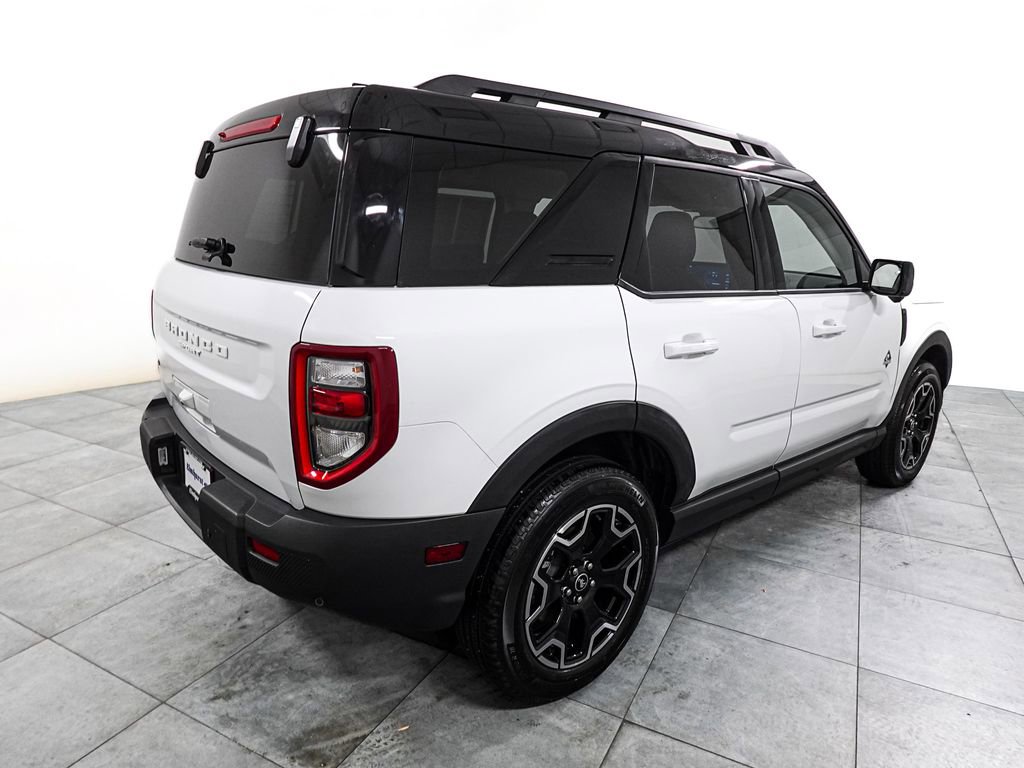 Certified 2025 Ford Bronco Sport Outer Banks w/ Outer Banks Tech Package+ AWD/4WD image 6
