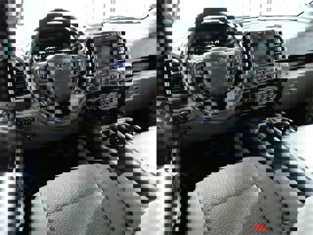 Certified 2019 Ford F150 XLT w/ Equipment Group 302A Luxury image 4