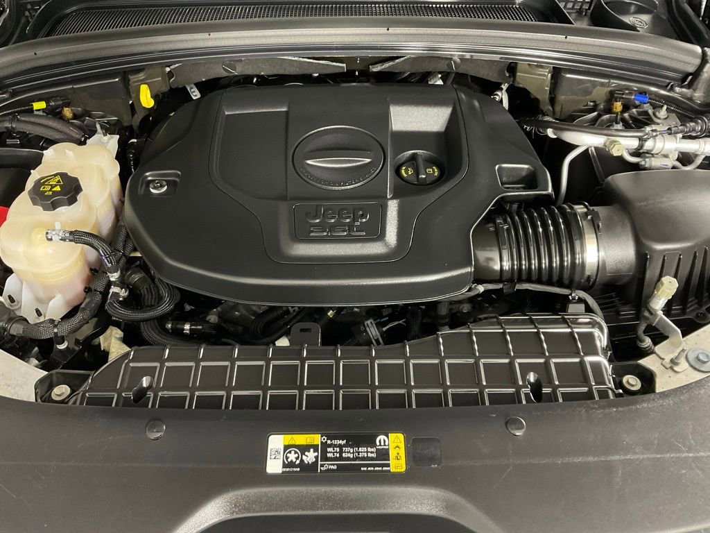 Used 2023 Jeep Grand Cherokee Summit image 9