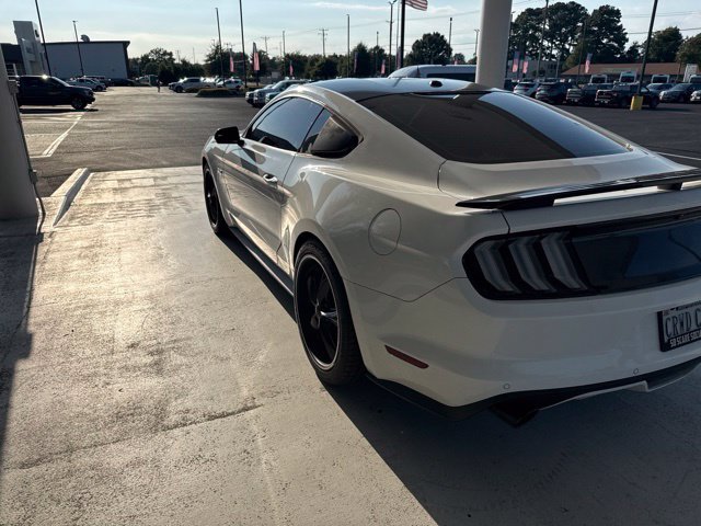 Certified 2017 Ford Mustang GT Premium RWD image 4