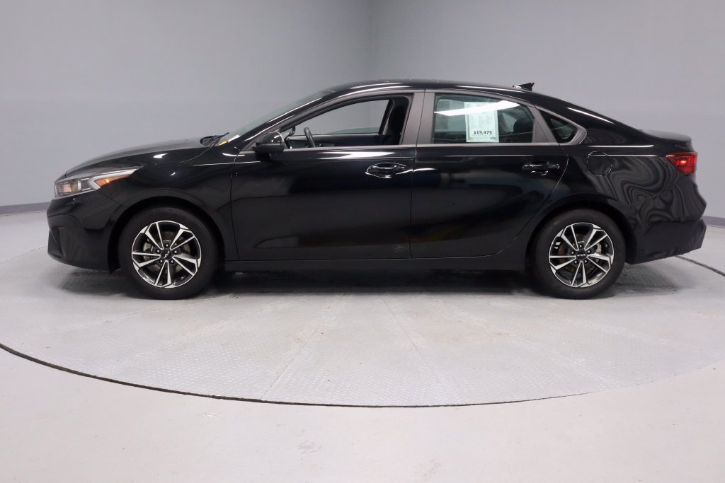 Used 2024 Kia Forte LXS w/ LXS Technology Package FWD image 7
