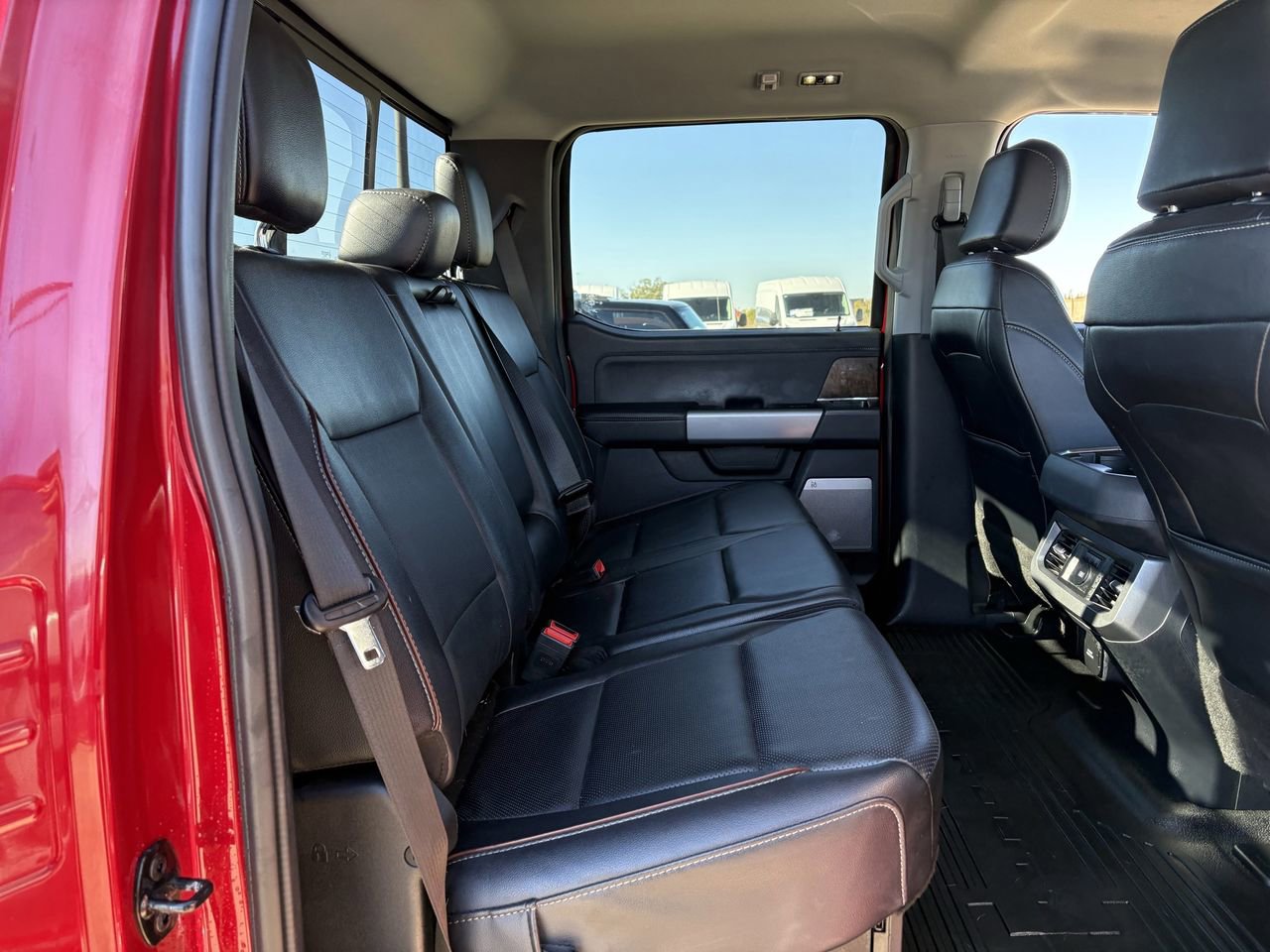 Certified 2023 Ford F350 Lariat w/ Tow Technology Package image 27