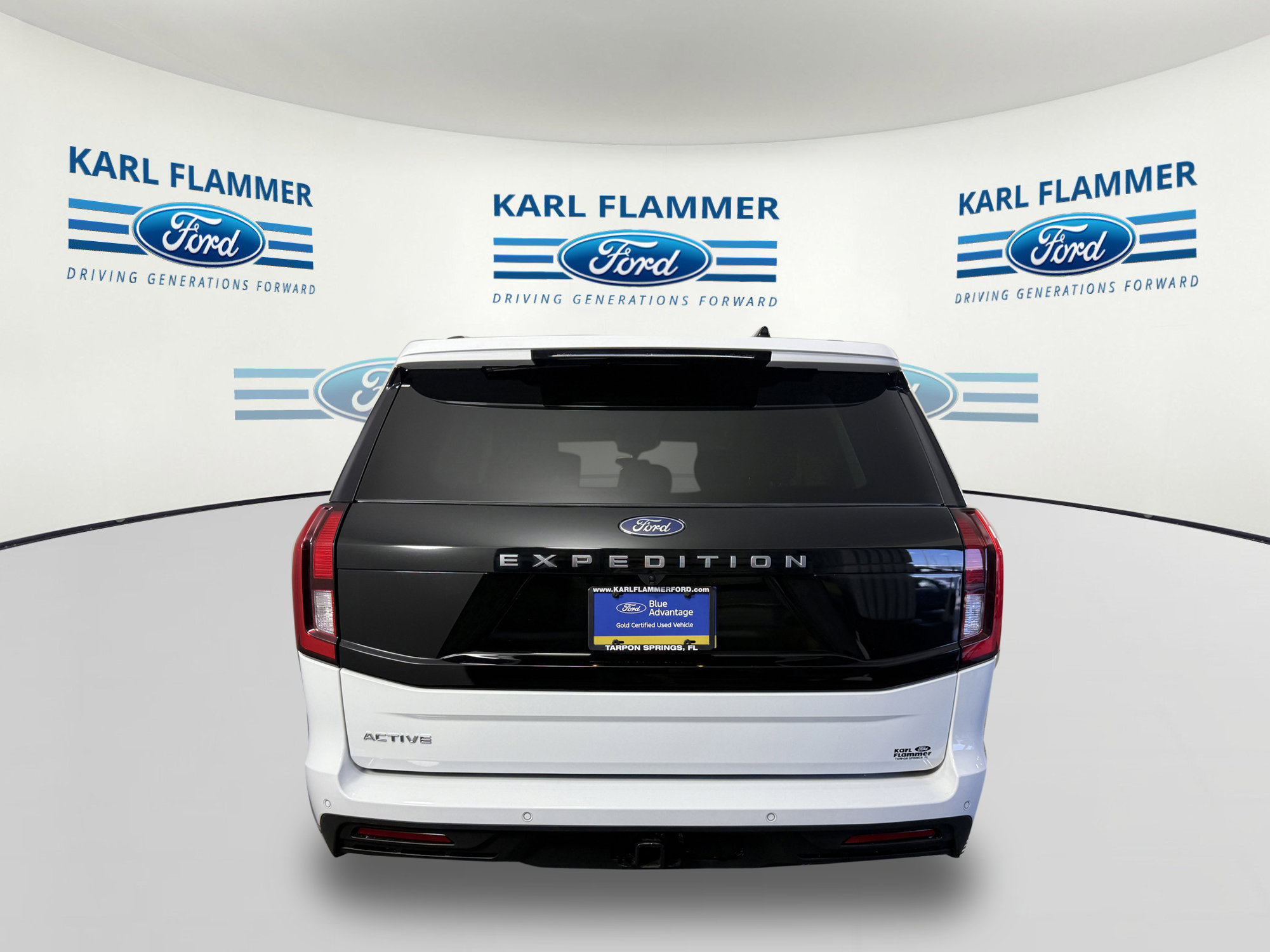 Certified 2025 Ford Expedition Active RWD image 4