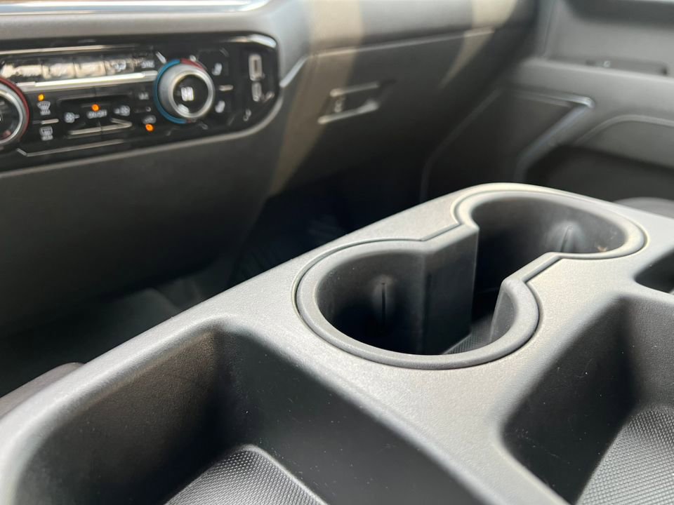 Used 2024 Chevrolet Silverado 1500 LT AWD/4WD image 27
