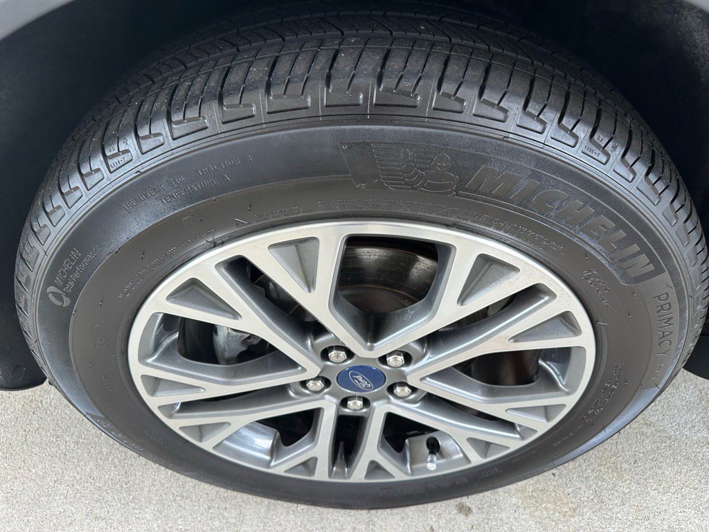 Certified 2022 Ford Escape SEL image 9