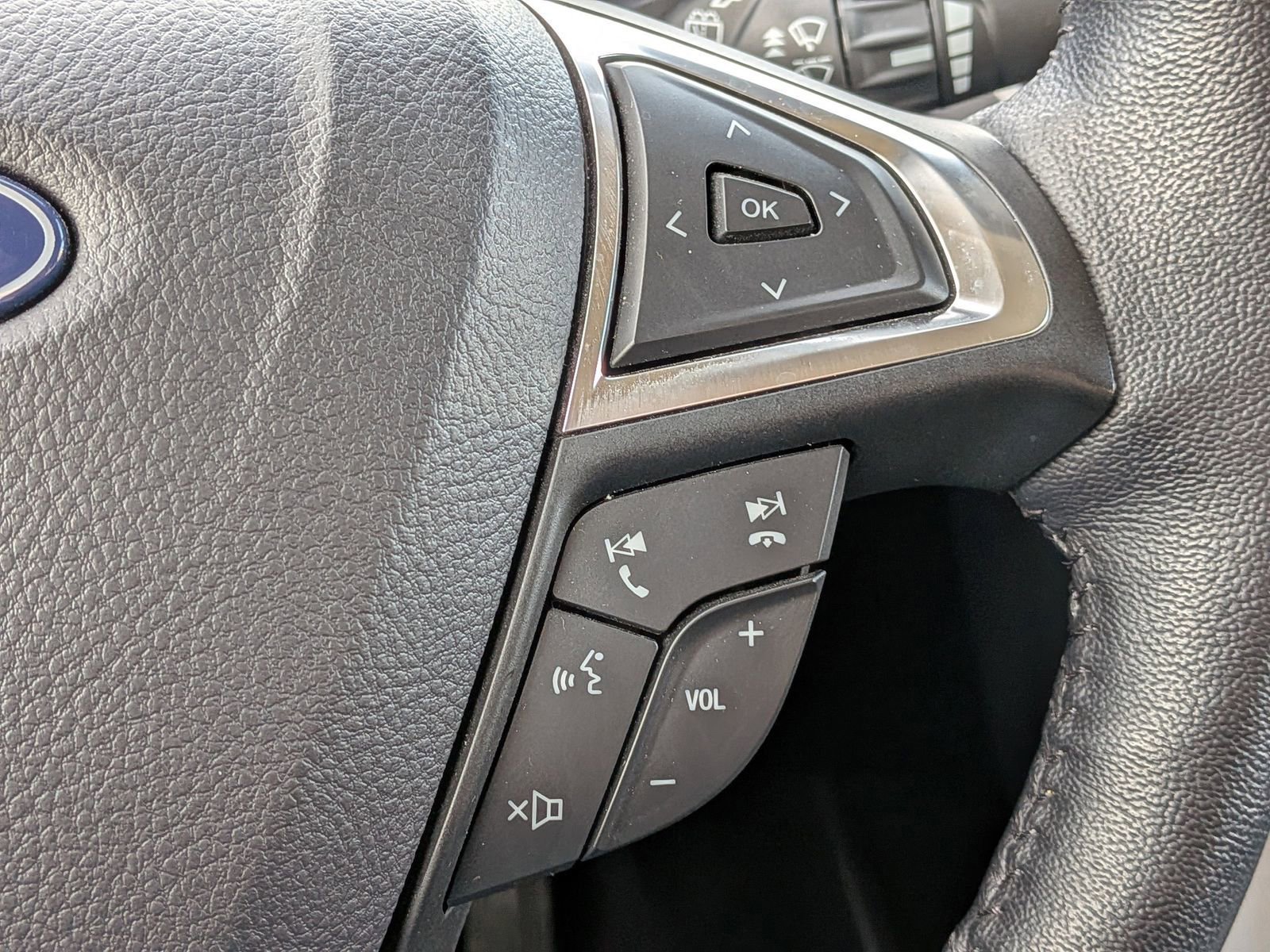 Certified 2024 Ford Edge SEL w/ Convenience Package image 30