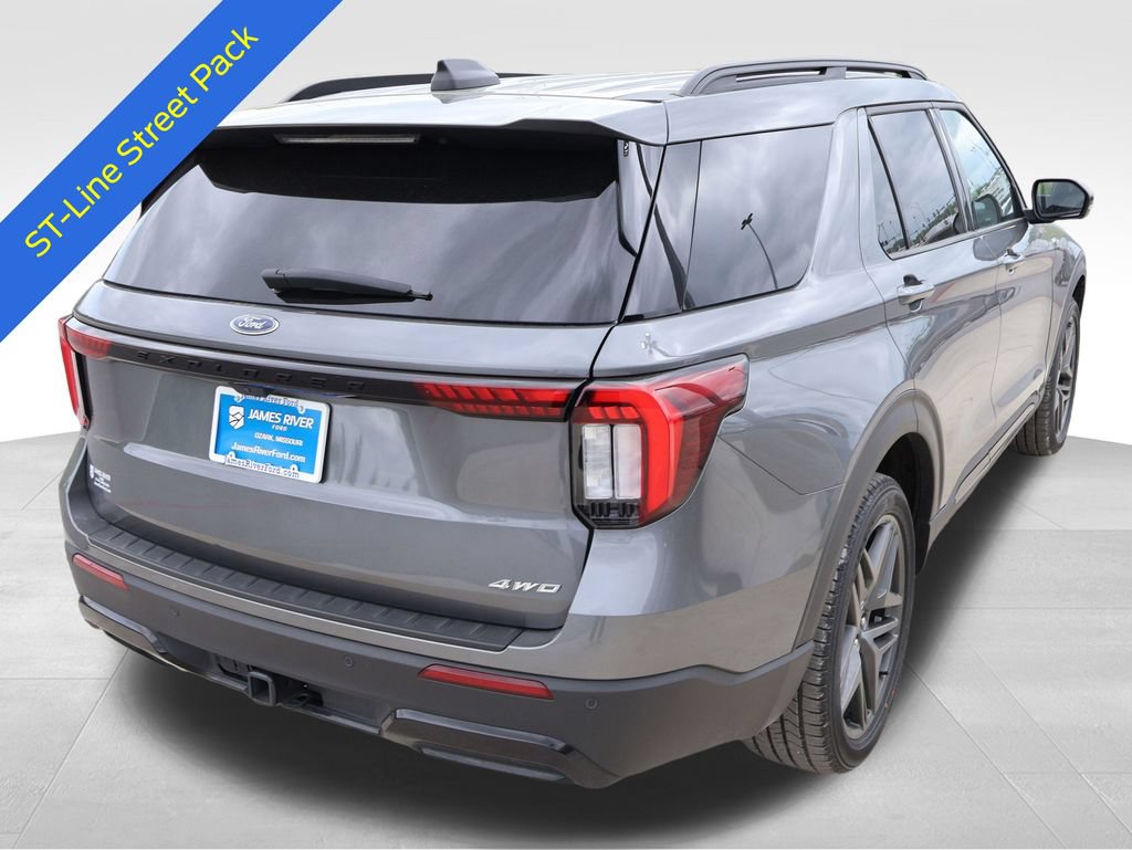 Certified 2025 Ford Explorer ST-Line w/ ST-Line Street Pack AWD/4WD image 6