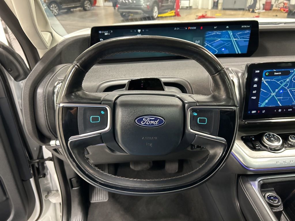 Certified 2025 Ford Expedition Max Platinum AWD/4WD image 16