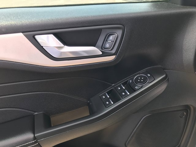 Certified 2021 Ford Escape SE image 6