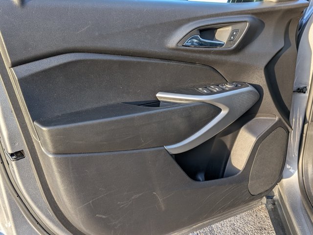 Used 2025 Chevrolet Trax LS FWD image 11