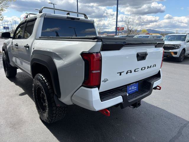 Used 2025 Toyota Tacoma TRD Off-Road image 2