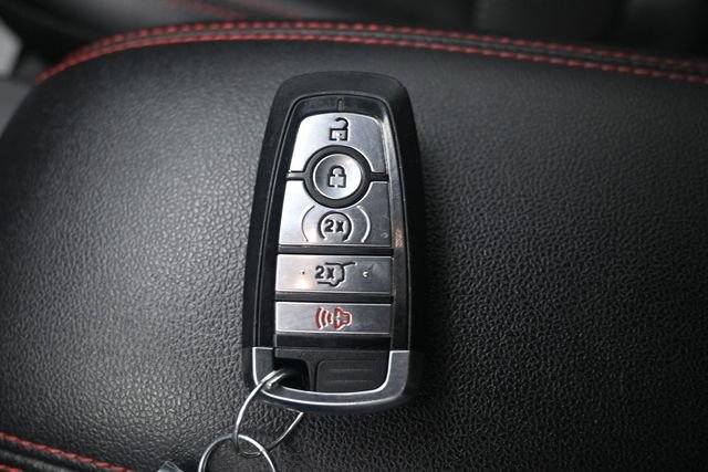 Certified 2025 Ford Escape ST-Line Select AWD/4WD image 16