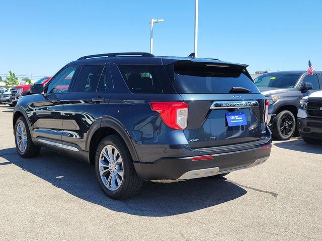 Certified 2022 Ford Explorer XLT w/ Equipment Group 202A AWD/4WD image 3