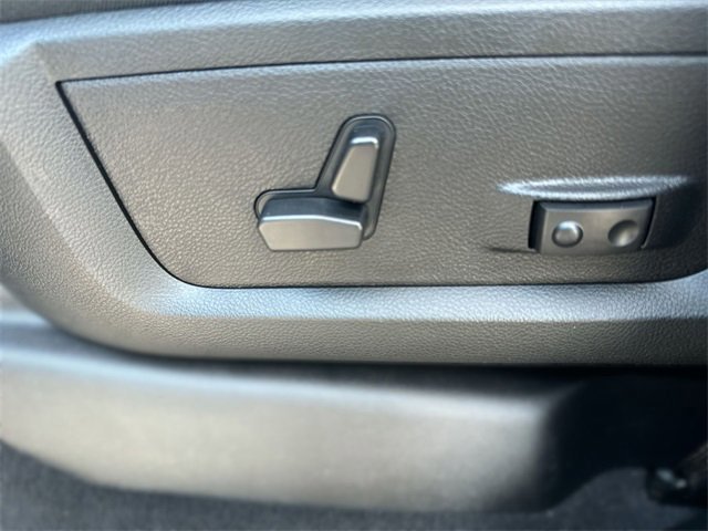 Used 2025 RAM 3500 Laramie image 13