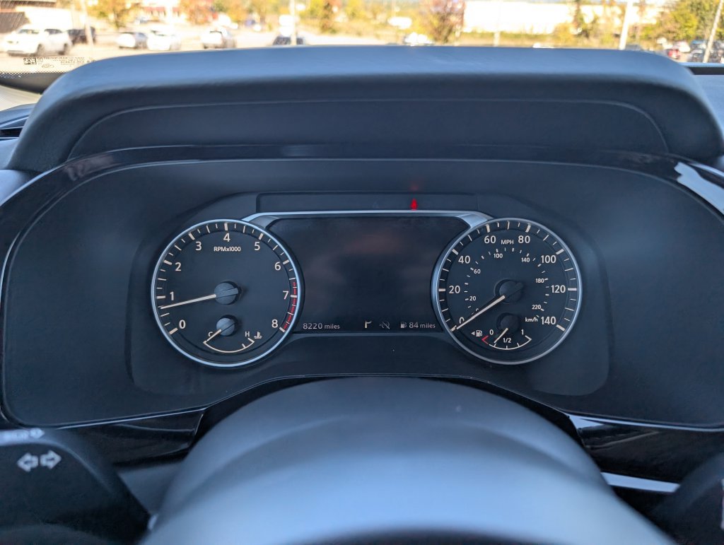 Used 2025 Nissan Pathfinder SV w/ SV Premium Package FWD image 17