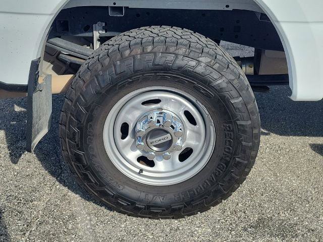 Certified 2024 Ford F250 XL w/ XL Chrome Package AWD/4WD image 6