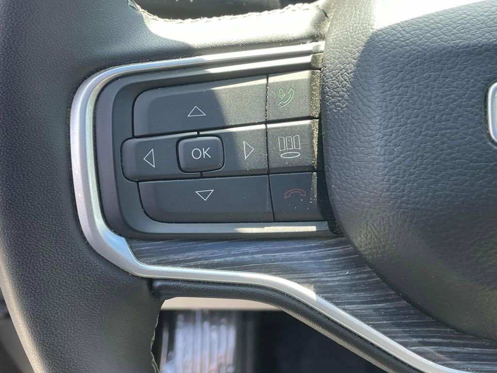 Used 2024 Jeep Wagoneer Series II w/ HD Trailer Tow Package image 19