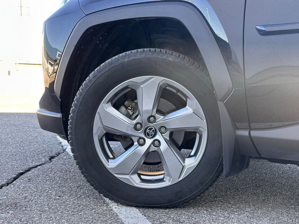 Used 2020 Toyota RAV4 Limited w/ Limited Grade Weather Package image 8