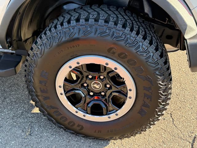Certified 2023 Ford Bronco Big Bend w/ Sasquatch Package AWD/4WD image 6