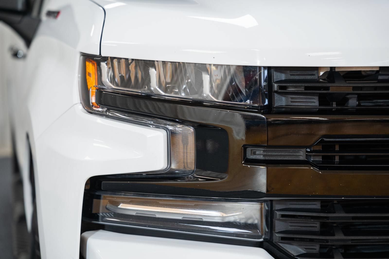 Used 2022 Chevrolet Silverado 1500 RST w/ Redline Edition AWD/4WD image 9