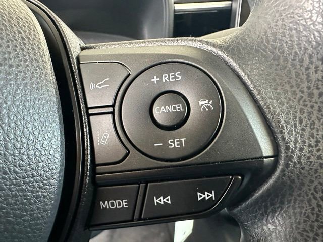 Used 2022 Toyota Corolla LE image 20