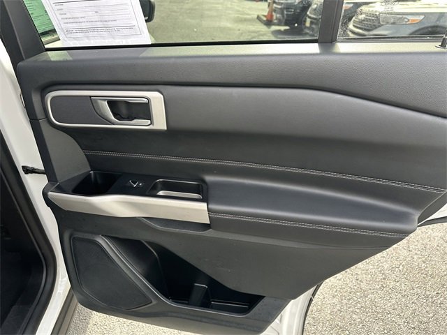 Certified 2022 Ford Explorer XLT image 40
