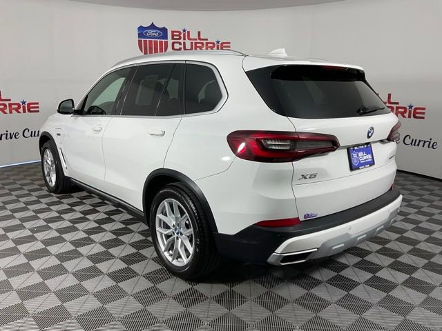 Used 2022 BMW X5 xDrive45e w/ Executive Package image 3