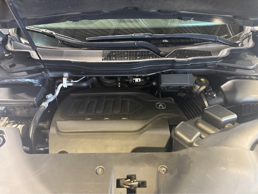 Used 2018 Acura MDX w/ Technology Package AWD/4WD image 16