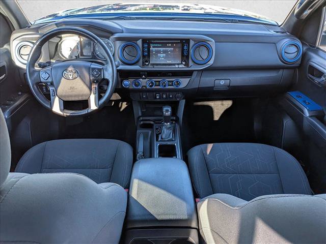 Used 2018 Toyota Tacoma TRD Off-Road AWD/4WD image 18