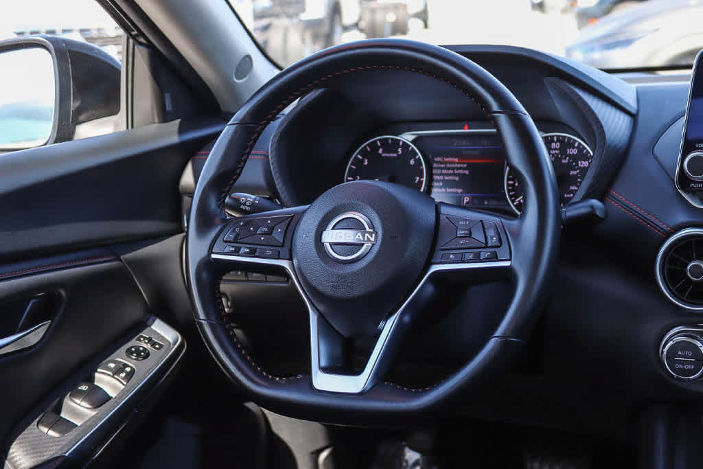 Used 2025 Nissan Sentra SR FWD image 15