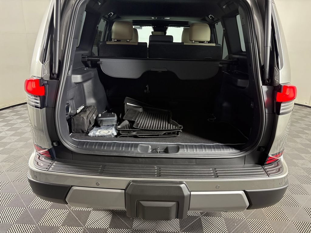 Used 2025 Lexus GX 550 w/ Accessory Package (CT) AWD/4WD image 32