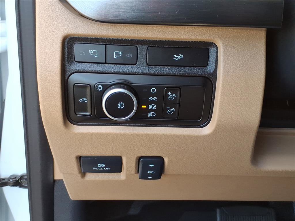 Certified 2024 Ford F250 Lariat w/ Sport Appearance Package image 16