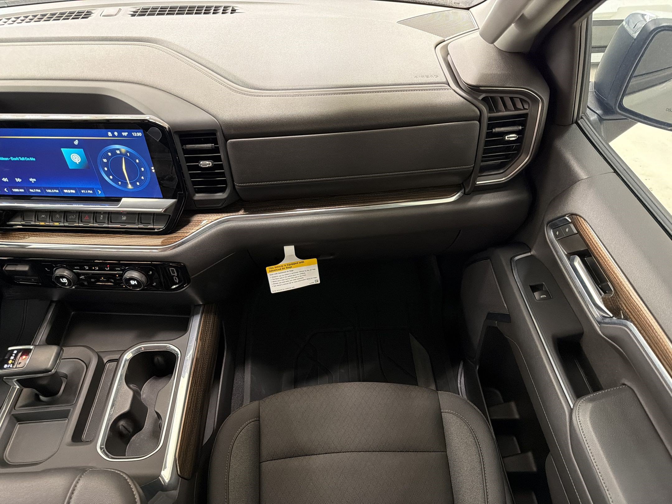 Used 2024 Chevrolet Silverado 1500 LT w/ Protection Package RWD image 29