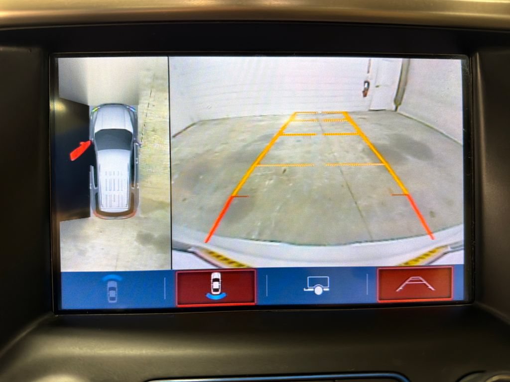 Used 2018 GMC Acadia Denali w/ Technology Package FWD image 28