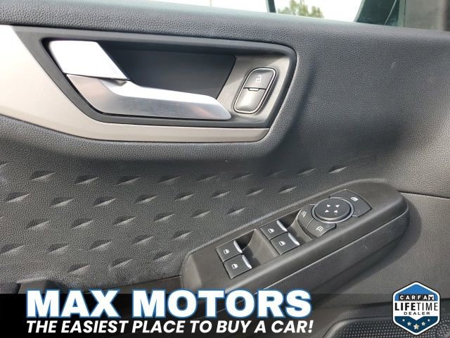 Certified 2020 Ford Escape SE image 19